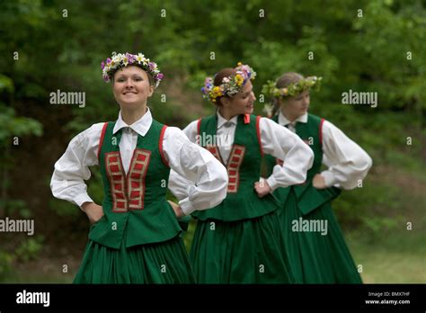 Latvia Latvian Folklore Traditional Costumes Sing Singing Dance Dancing