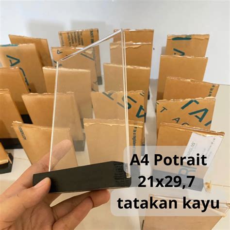 Jual Akrilik Stand A4 Frame Foto Brosur Qris Tatakan Kayu Shopee