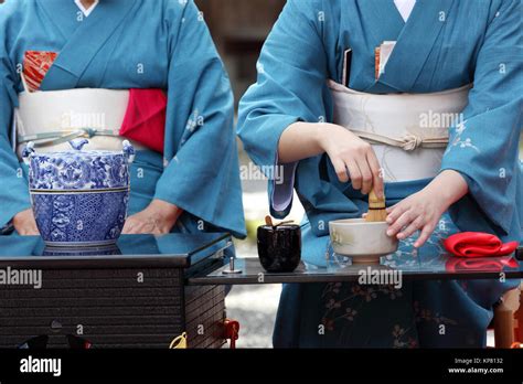 Japanese green tea ceremony in garden Stock Photo - Alamy