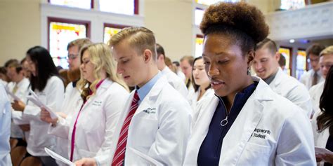 Mercer University School Of Medicine To Hold White Coat Ceremony In