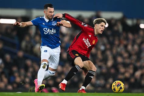 Garnacho Stunner Helps Man Utd Quell Everton Fury Sport The Namibian