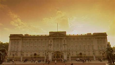 Buckingham Palace | palace, Westminster, London, United Kingdom ...