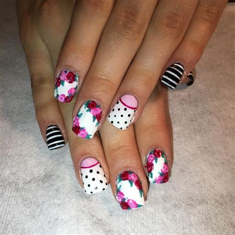 27+ Floral Nail Art Designs, Ideas | Design Trends - Premium PSD ...