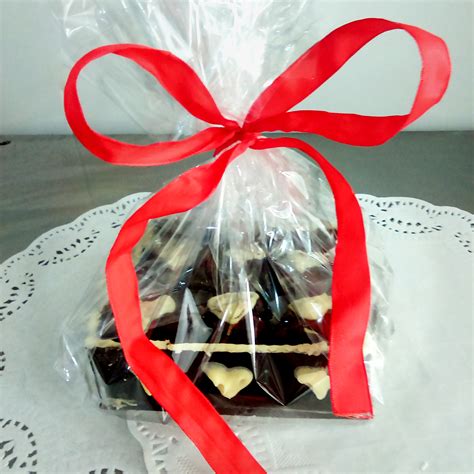 Recipe: Chocolate Valentine box filled with rum truffles - LITTLEROCK