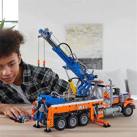 LEGO® Technic 42128 Schwerlast-Abschleppwagen | Kaufland.de