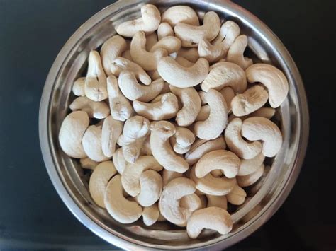 White Cashews Packaging Size Kg Grade W At Best Price In Bengaluru