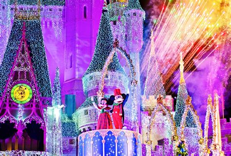 Will Cinderella Castles Dream Lights Return For Christmas 2025