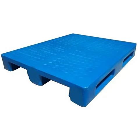 Roto Molded Polyethylene Pallet For Material Handling Capacity 3000