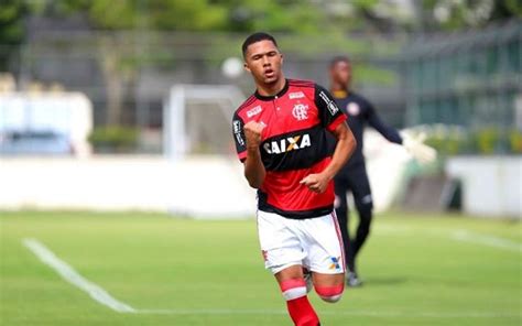 Flamengo empata Portuguesa na Taça Rio Sub 20