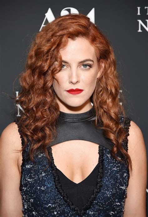 Riley Keough Hot