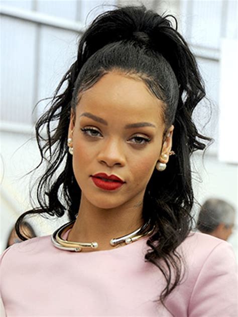 Look We Love: Rihanna's Hot Red Lipstick | Allure