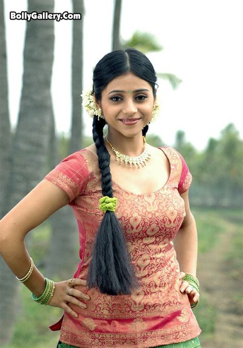 SOUTH INDIAN ACTRESS CUTE AND HOT PICTURE TAMIL CUTE ITEM