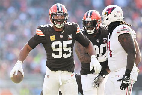 Browns' Poised to Dominate Steelers' Offense In Week 11 - Sports ...