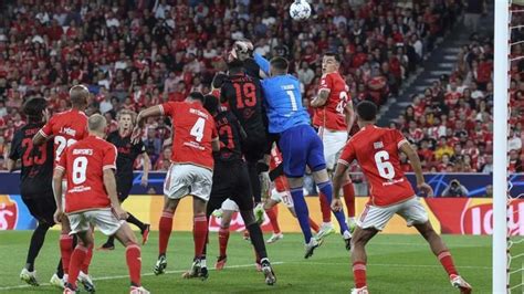 Trubin reage à derrota do Benfica na Champions Uma experiência