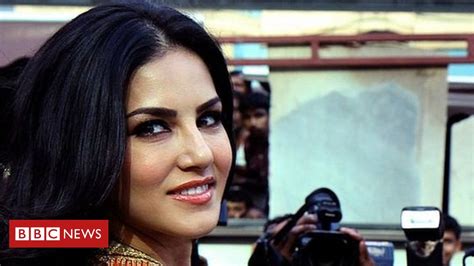 Sunny Leone A Ex Estrela Pornô Da Índia Que Virou Atriz De Sucesso E