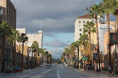 Colorado Boulevard Pasadena Editorial Stock Photo Image Of Traffic