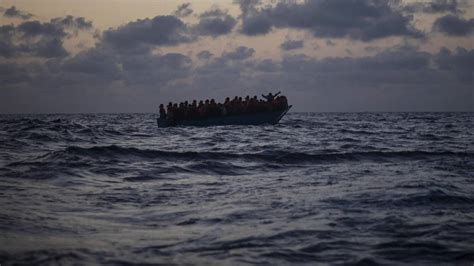 Flüchtlinge kentern vor Libyen Mindestens 24 Menschen im Mittelmeer