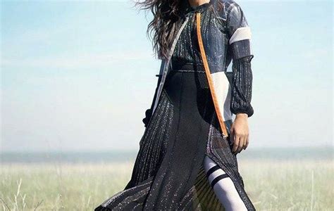 Actress Radhika Apte Hot Images Galleries Hd Images