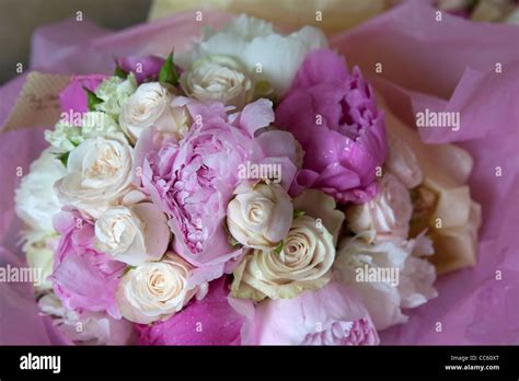 Wedding flower bouquet Stock Photo - Alamy