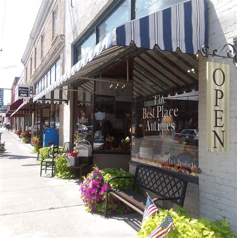 The BEST PLACE Antiques & the Back Door Market | Buchanan VA