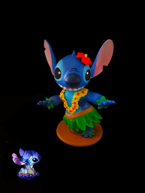 Lilo And Stitch Hula Dancers