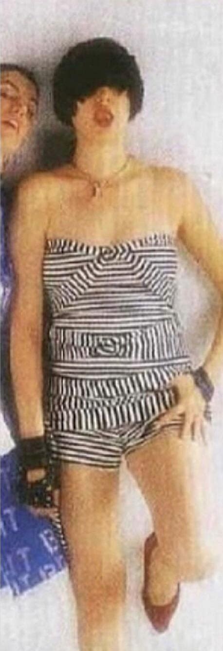 Hot Sexy Karen O Bikini Pics