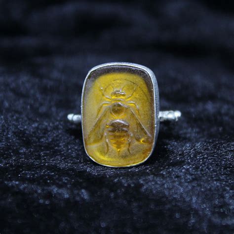 Roman Art Handmade Venetian Glass Bee Intaglio Ring 925K Solid