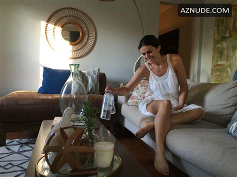 Serinda Swan Nude And Sexy Photos Aznude