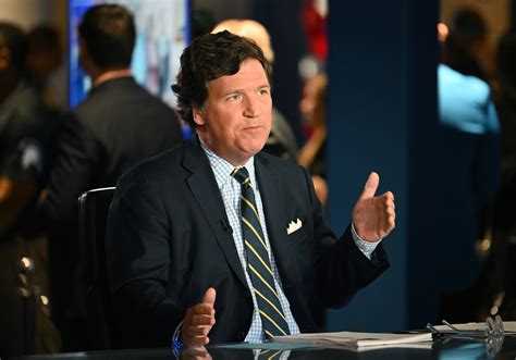 Where does Tucker Carlson live? Podcaster talks about buying property