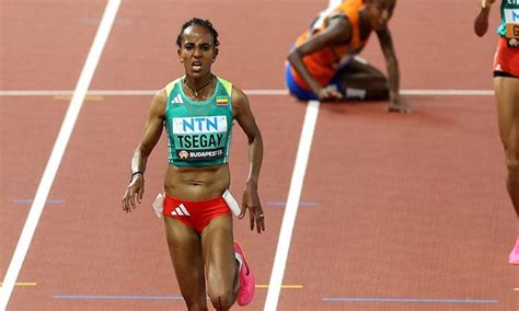 World Athletics Championships Usa Sets World Record In 4x400m Mixed