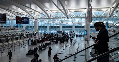 Power Outage At J F K Airport Scrambles Flights The New York Times