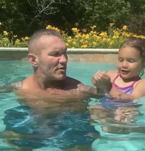 Randy Orton With His Daughter Brooklyn Randy Orton Fatherhood Orton