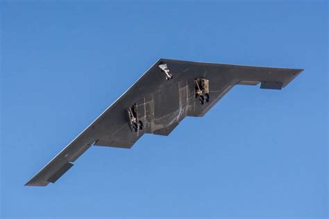 Inside the Advanced Technology of the B-2 Spirit Stealth Bomber