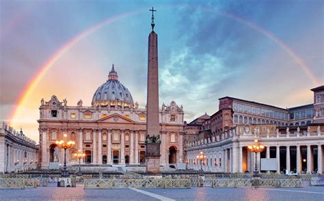 Basílica de San Pedro en el VaticanoHistoria Descripción e Información