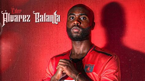 Oficial Éder Álvarez Balanta es nuevo jugador de América de Cali