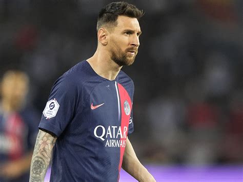 Lionel Messi Wants To Return To FC Barcelona Says Father Jorge After