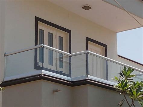 Polished Aluminium Glass Railing At Rs 300 Kg Aluminum Railing Glass