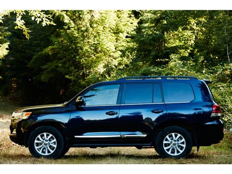 2016 Toyota Land Cruiser Pictures: | U.S. News