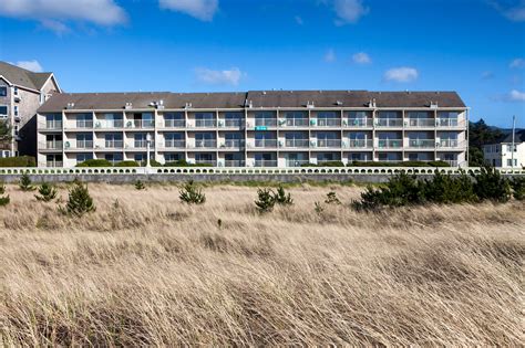 Oceanfront Seaside Hotel. Stay at the Hi Tide in Seaside, Oregon.