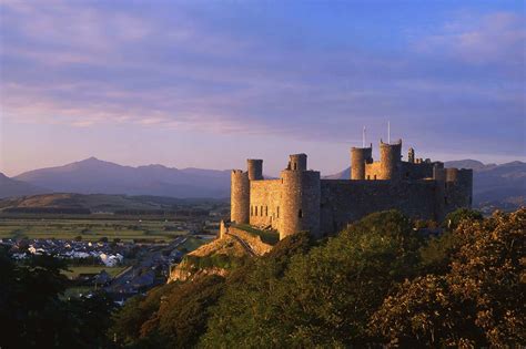 9 Best Welsh Castles To Visit (with Photos & Local Tips)