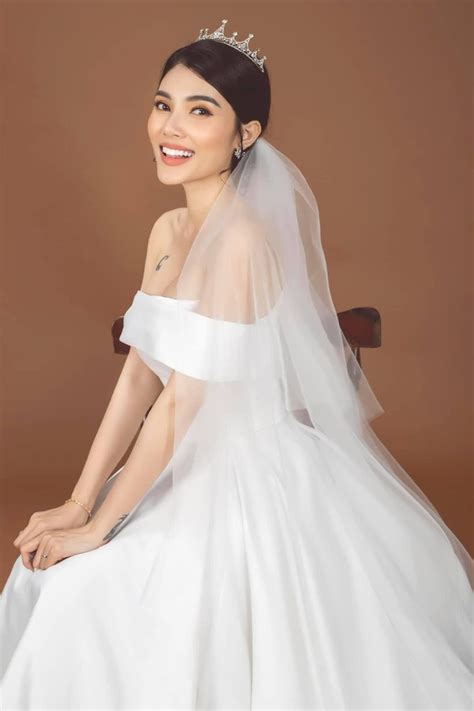Hot girl 9X được rước dâu bằng dàn siêu xe 50 tỷ hé lộ bị mẹ chồng ghét bỏ suốt 7 năm vì 1 điều