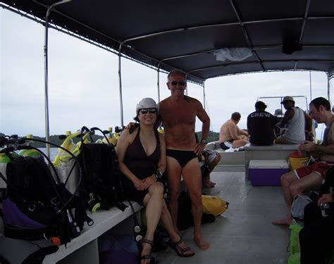 On the dive boat-Palau – Version 2 – solymossy.com