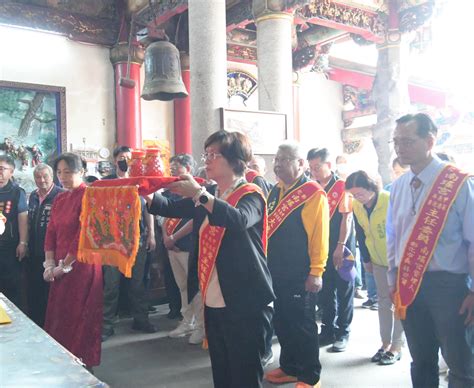 神聖溫馨的南瑤宮笨港進香換龍袍 原汁原味呈現