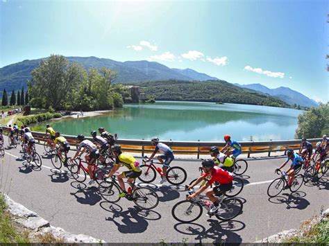 Pista Ciclabile Valle Dei Laghi Alla Scoperta Del Lago Di Garda Su