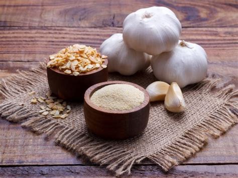 4 Proven Benefits of Garlic Powder | Organic Facts