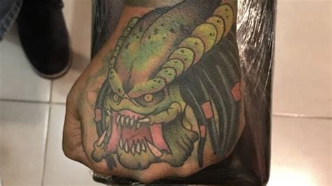 Tatuaje del artista Mexicano Edgar Salazar Predator Tatuajes y más