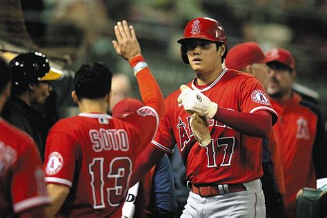 大谷翔平、相手遊撃手と塁上で話したこととは18戦連続安打の二塁打で“スモールトーク”【mlb】：中日スポーツ・東京中日スポーツ