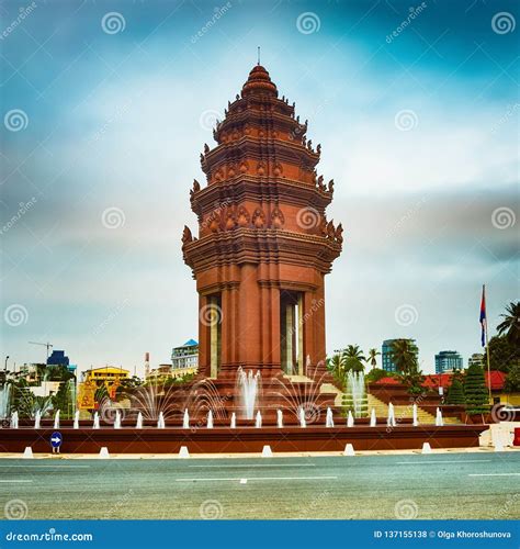 The Independence Monument In Phnom Penh Cambodia Stock Photo Image