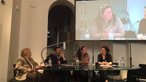 Diritti Lgbt Sui Media Italiani I Gay Ridotti A Fenomeno Acchiappaclic Il Fatto Quotidiano