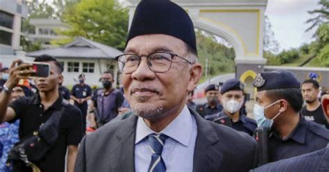 Jadi Perdana Menteri Malaysia Ke 10 Ini 5 Fakta Menarik Dato Seri Anwar Ibrahim